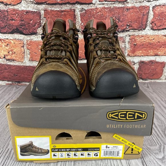 KEEN Utility Women's Flint 2 Mid Soft Toe Waterproof Work Boots - Picture 2 of 8